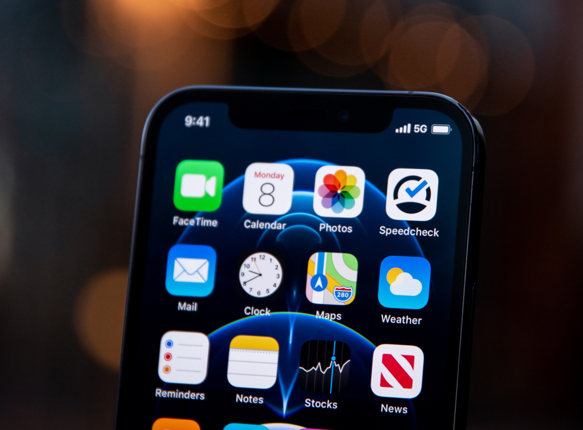 呼兰苹果手机维修分享为什么 iPhone 12 在冬季会自动关机 